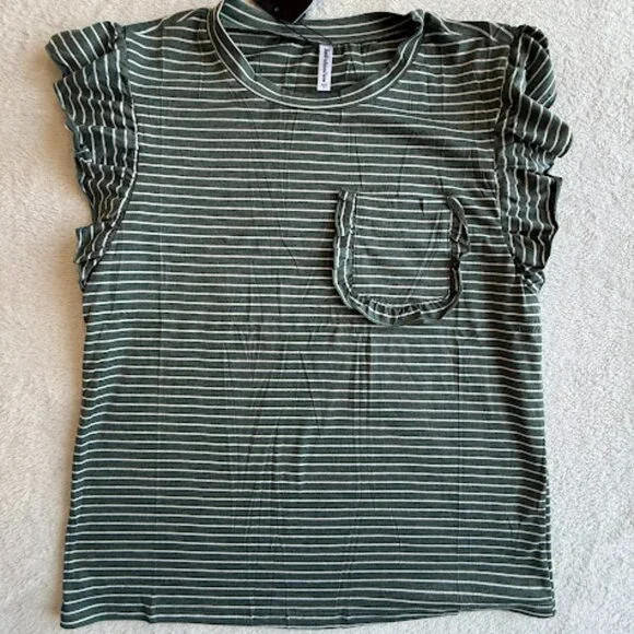 NWT Olive Green Striped Ruffle Sleeve Tee Womens Casual Pocket Top Size M - Picture 2 of 13